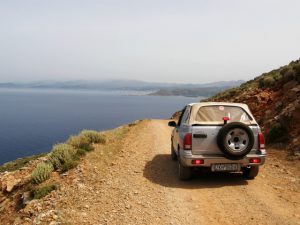 auto na drodze do balos